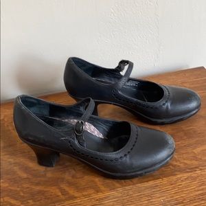 Dansko Bett flat black Maryjanes